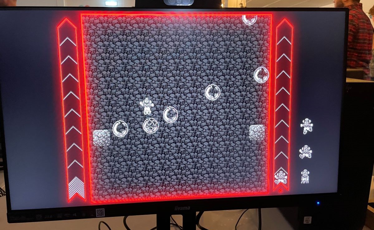Upfall on a desktop